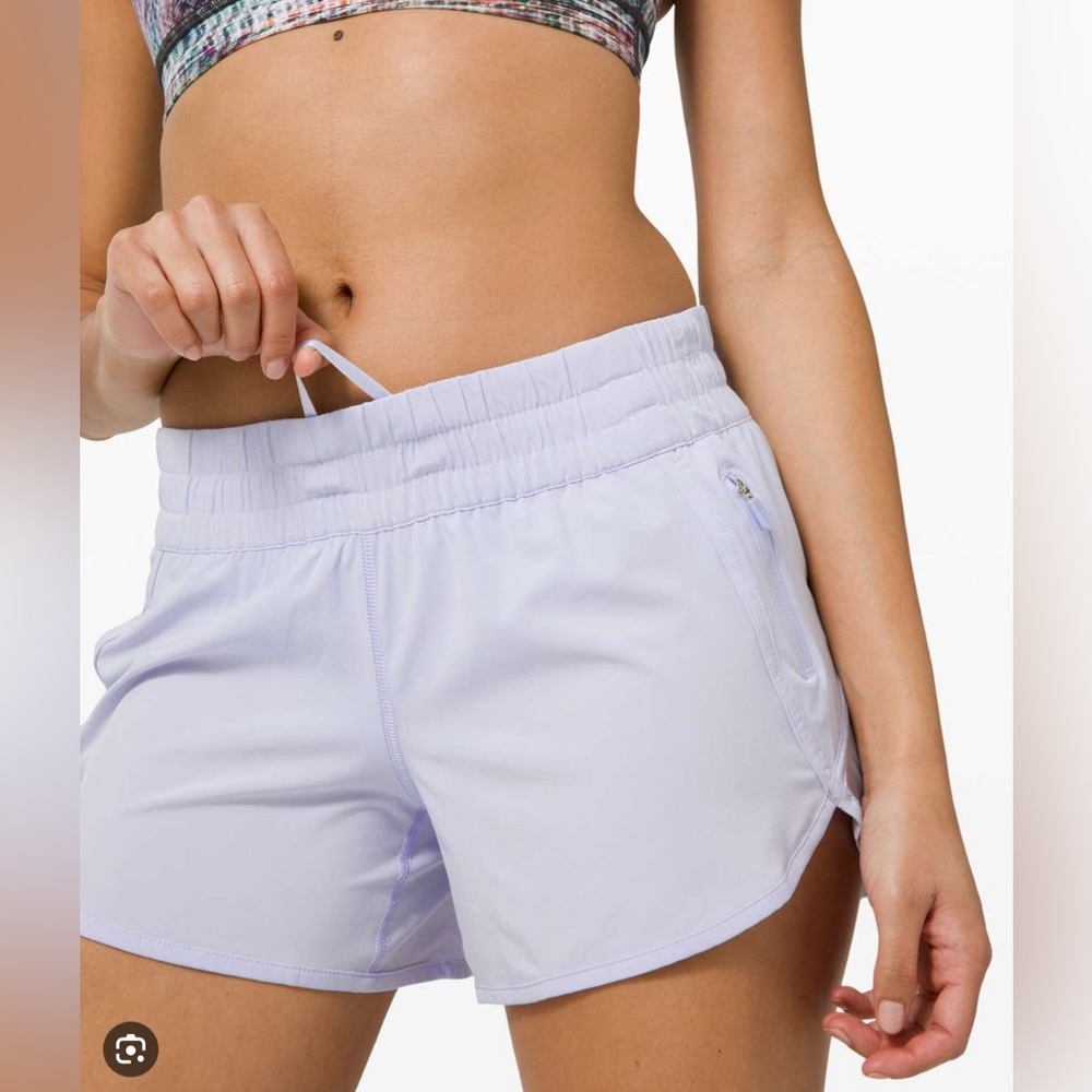 Lululemon Tracker short 4”